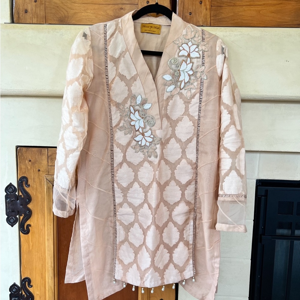 Two piece traditional Indian floral appliqué set